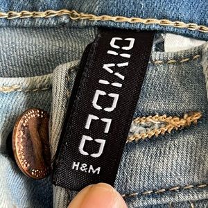 Divided jeans size 6 - gently worn